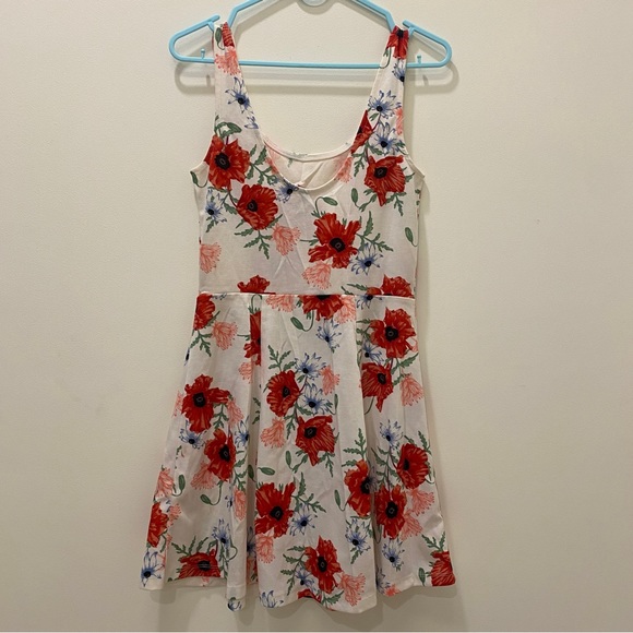 H&M mini floral dress - Picture 5 of 7